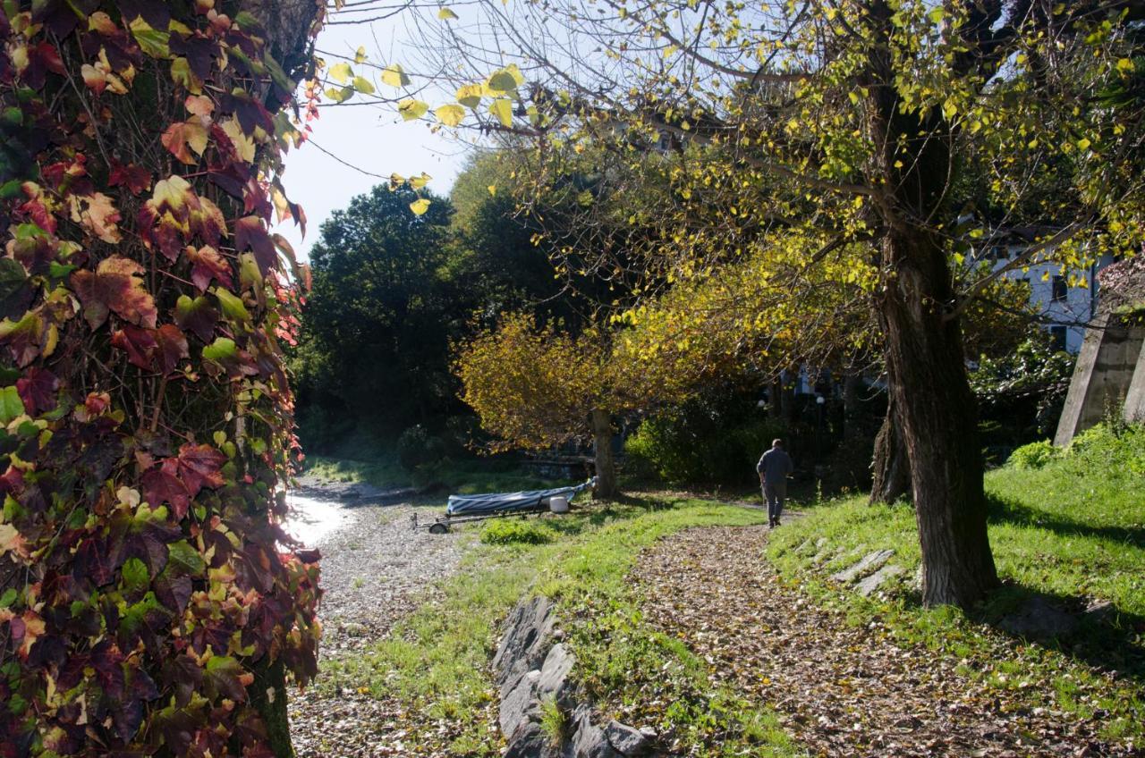 Anma Cottages The Secret Garden Pianello Del Lario Eksteriør bilde